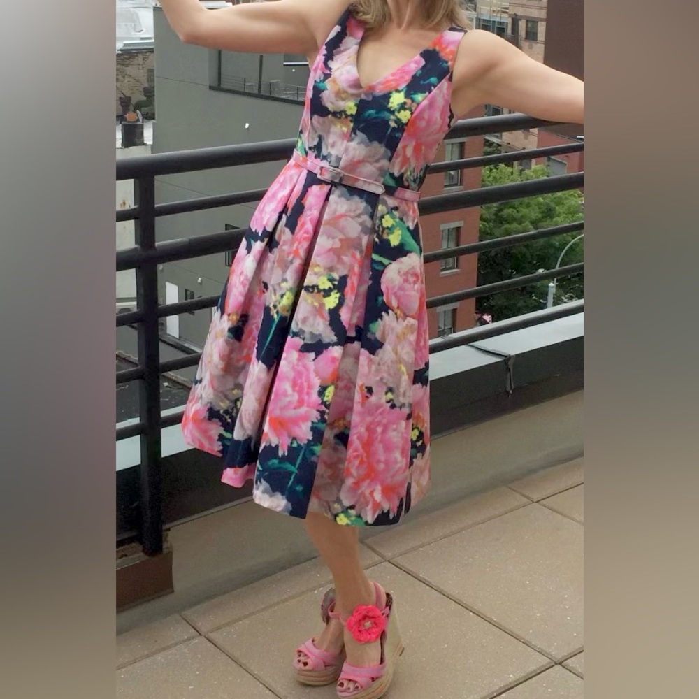 ELIZA J FLORAL FAILLE PRINT FIT & FLARE  DRESS sz 8